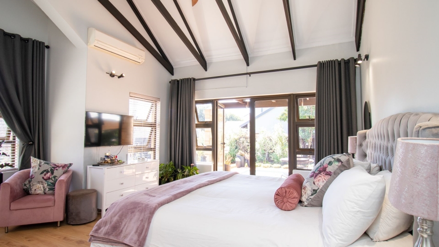 4 Bedroom Property for Sale in The Coves North West